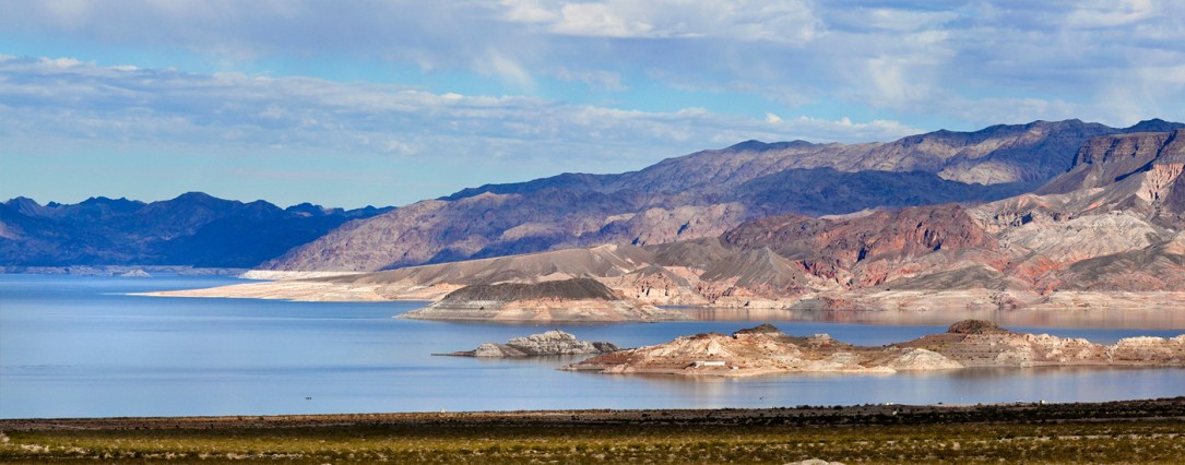 wide shot of lake mead and mountains